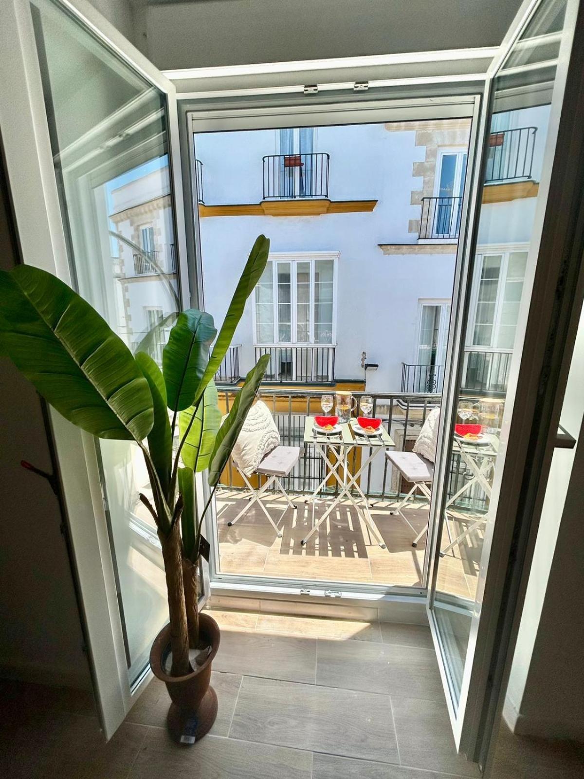 Gatu Casa Solera, Un Lugar Unico, "Preferente Para Mayores De 25 Anos Y Familias " إل بويرتو دي سانتا ماريا المظهر الخارجي الصورة